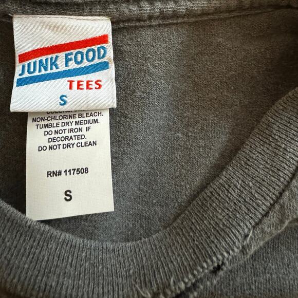 JUNK FOOD Genesis Carpet Crawlers Flea Market Tee Size Small New without Tag - Picture 6 of 7